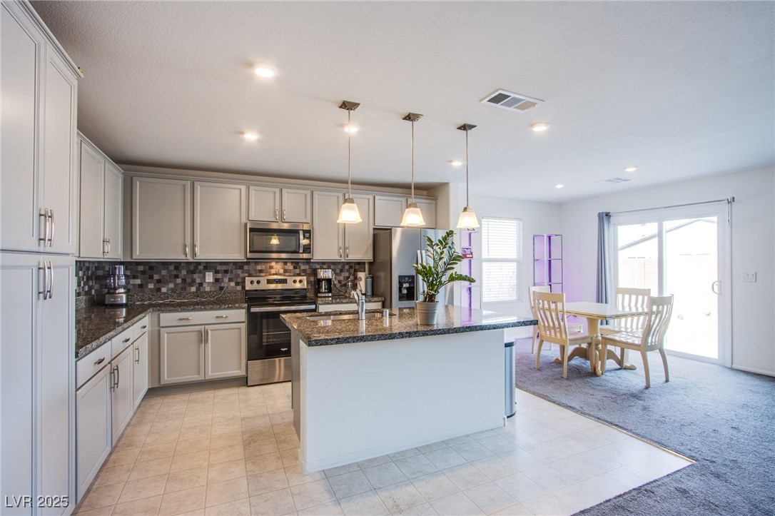 412 Horsetail Falls Street, Indian Springs, Nevada image 4