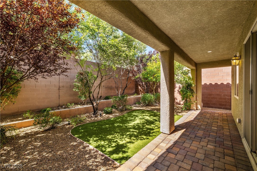 Las Vegas, Nevada 89166, United States, 3 Bedrooms Bedrooms, ,2 BathroomsBathrooms,Residential,Active,178744