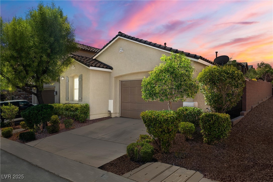 Las Vegas, Nevada 89166, United States, 3 Bedrooms Bedrooms, ,2 BathroomsBathrooms,Residential,Active,178744