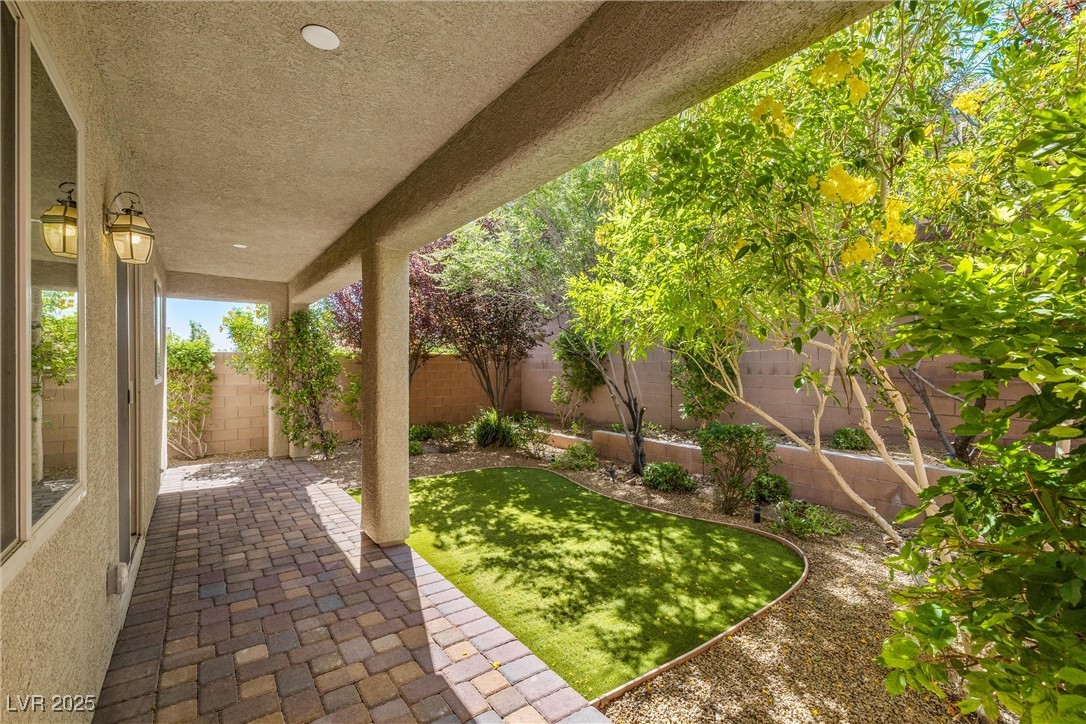 Las Vegas, Nevada 89166, United States, 3 Bedrooms Bedrooms, ,2 BathroomsBathrooms,Residential,Active,178744