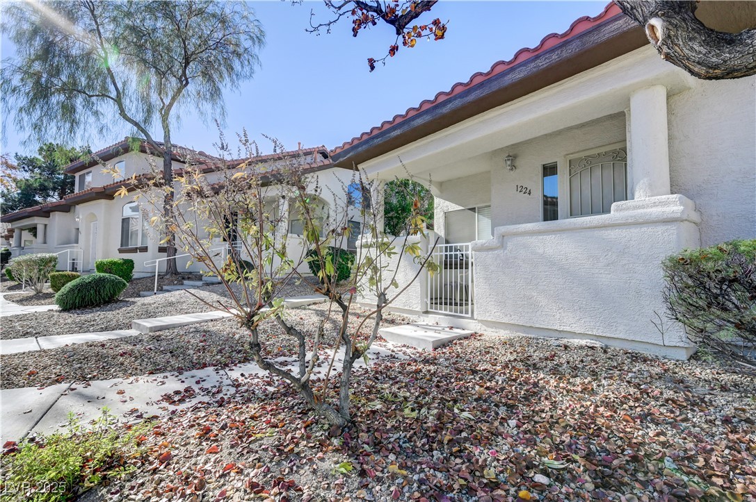 1224 Fascination Street