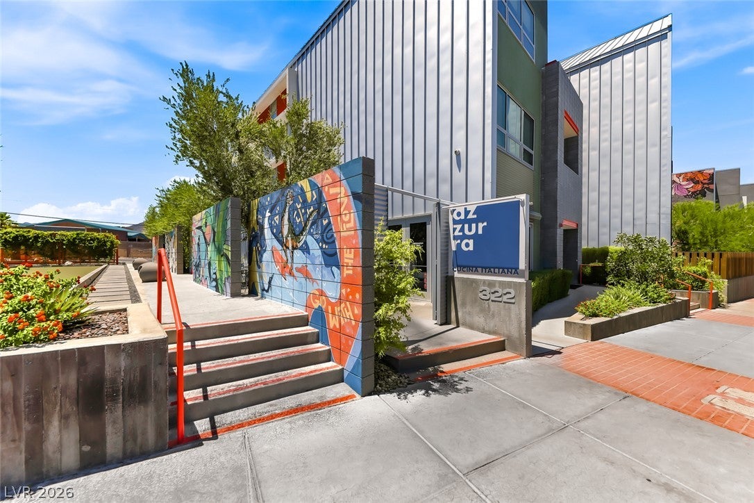 322 S Water Street 202