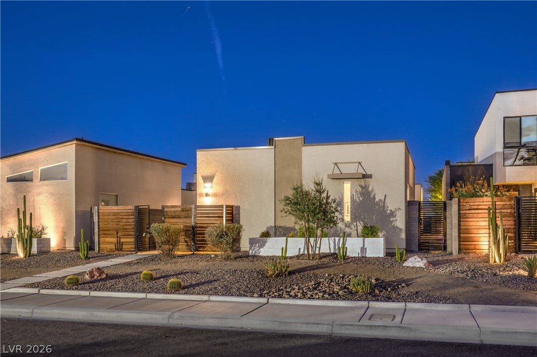 1327 S 8th Street