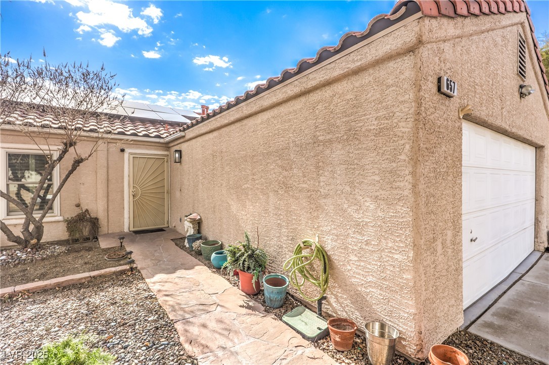 657 Indian Row Court, Henderson, Nevada image 3