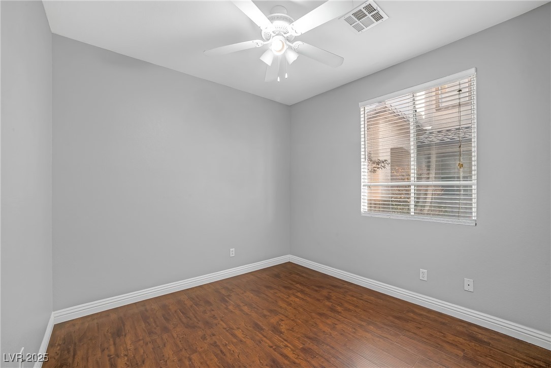 4562 Sparwood Drive, Las Vegas, Nevada image 9