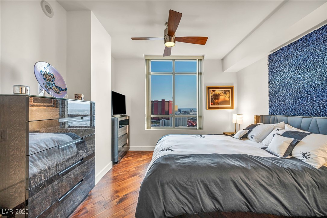 200 W Sahara Avenue 3702