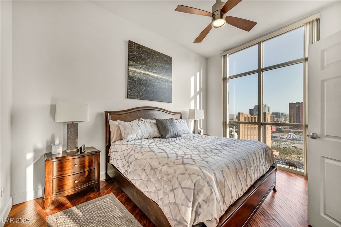 200 W Sahara Avenue 3702