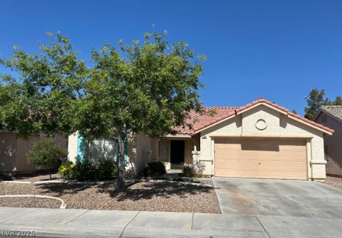 Homes For Sale - 7101 Feather Pine Street<br/> Las Vegas, NV 89131