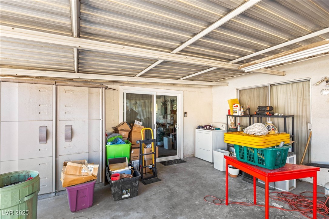 Las Vegas, Nevada 89102, United States, 4 Bedrooms Bedrooms, ,2 BathroomsBathrooms,Residential,Active,228072