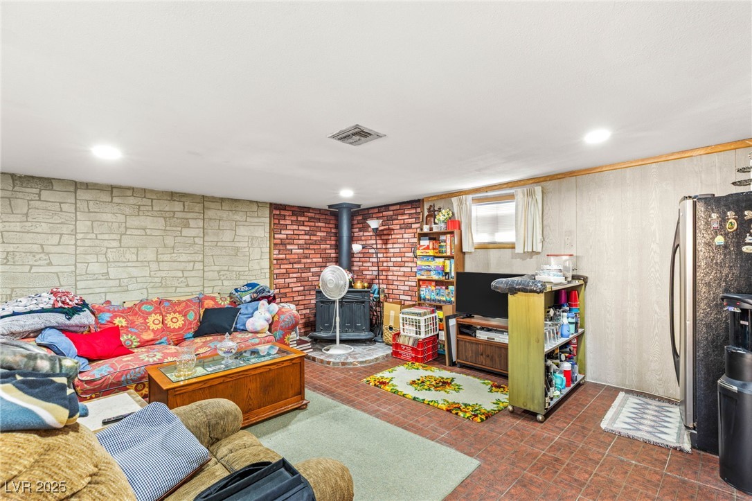 Las Vegas, Nevada 89102, United States, 4 Bedrooms Bedrooms, ,2 BathroomsBathrooms,Residential,Active,228072