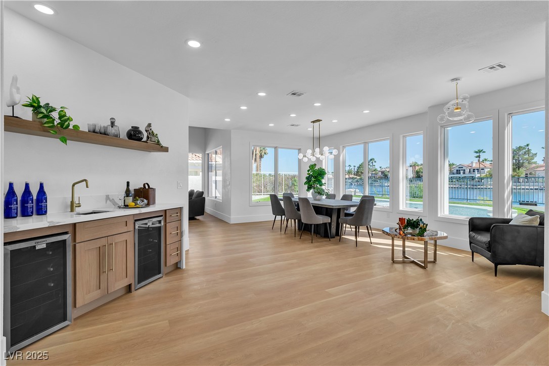 2941 Harbor Cove Drive
