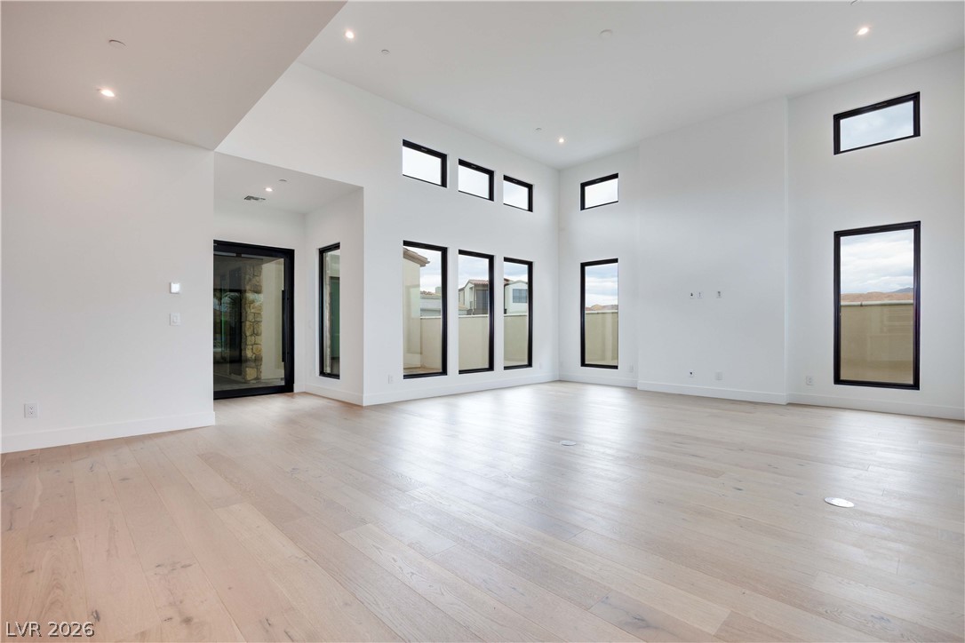 58 Bellissima Lago Court