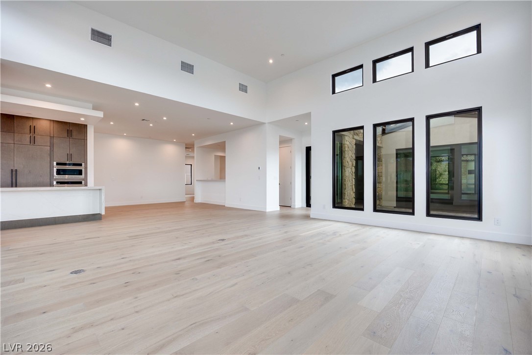 58 Bellissima Lago Court