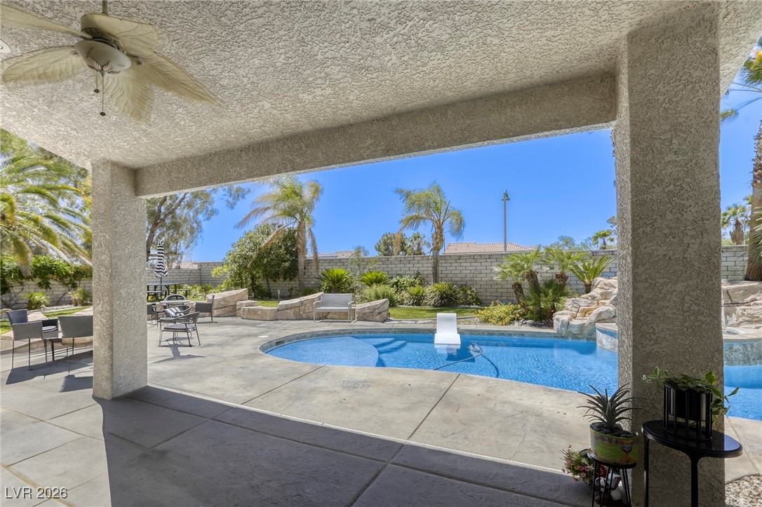 9905 Fox Springs Drive