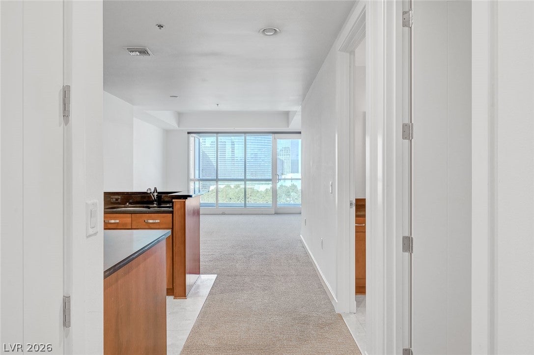 4575 DEAN MARTIN Drive 1203