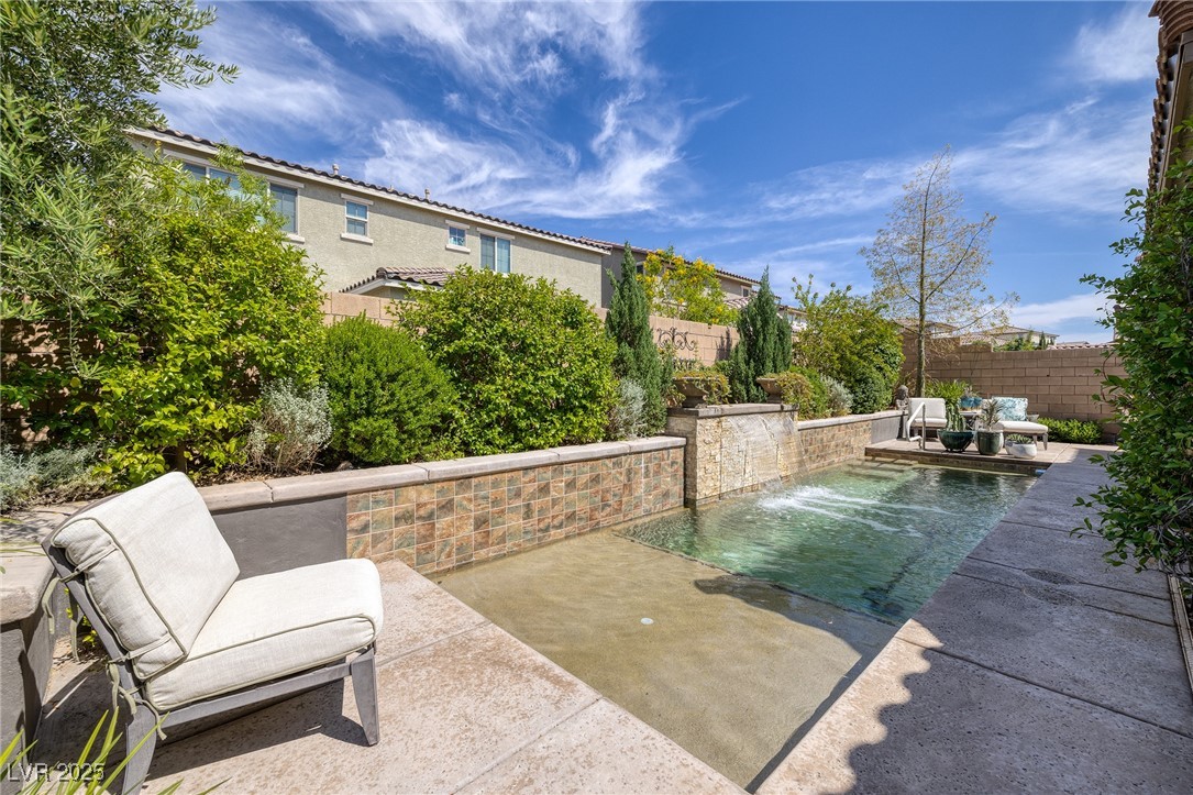 606 Cadence Vista Drive, Henderson, Nevada image 25