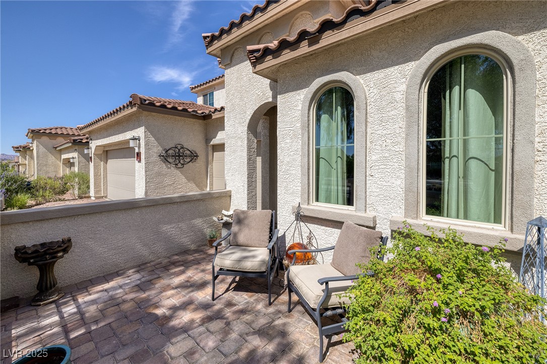 606 Cadence Vista Drive, Henderson, Nevada image 4