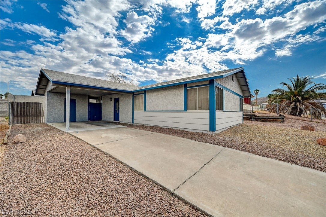 433 Bottle Brush Way