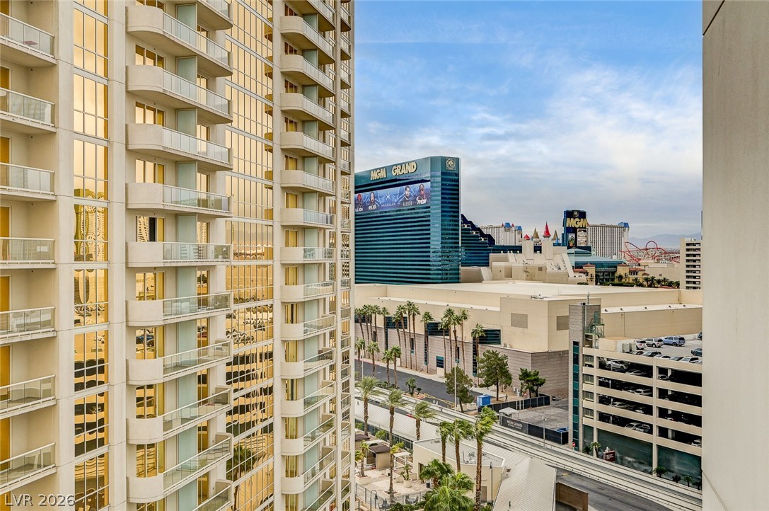 135 E Harmon Avenue 1002