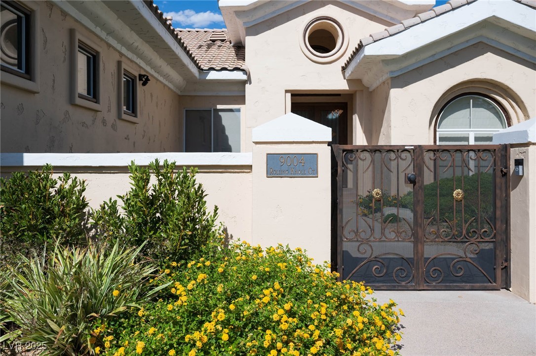 9004 Rolling Knoll Court