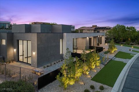38 Skybird Court Las Vegas NV 89135