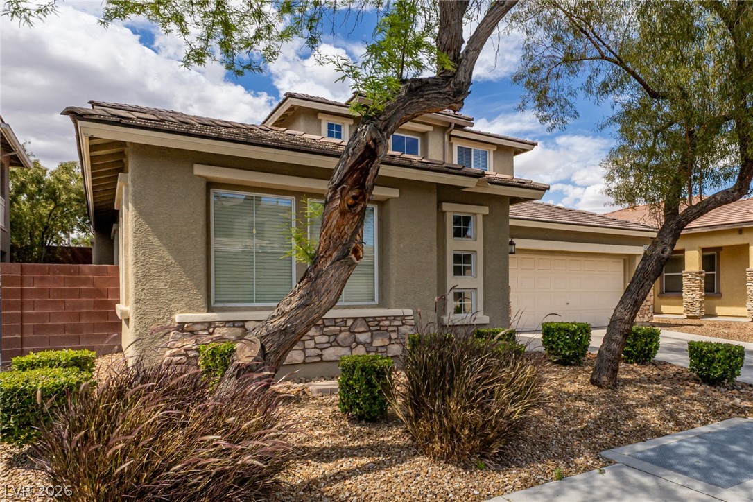 5423 Canopy Oak Drive