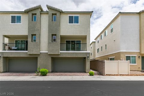 Townhouse For Sale - 6860 Prairie Pearl Street<br/> Las Vegas, NV 89148