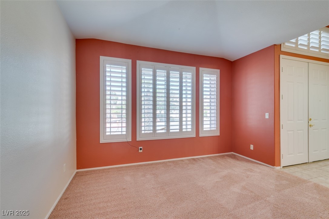 2587 Grizzly Park Court, Henderson, Nevada image 9