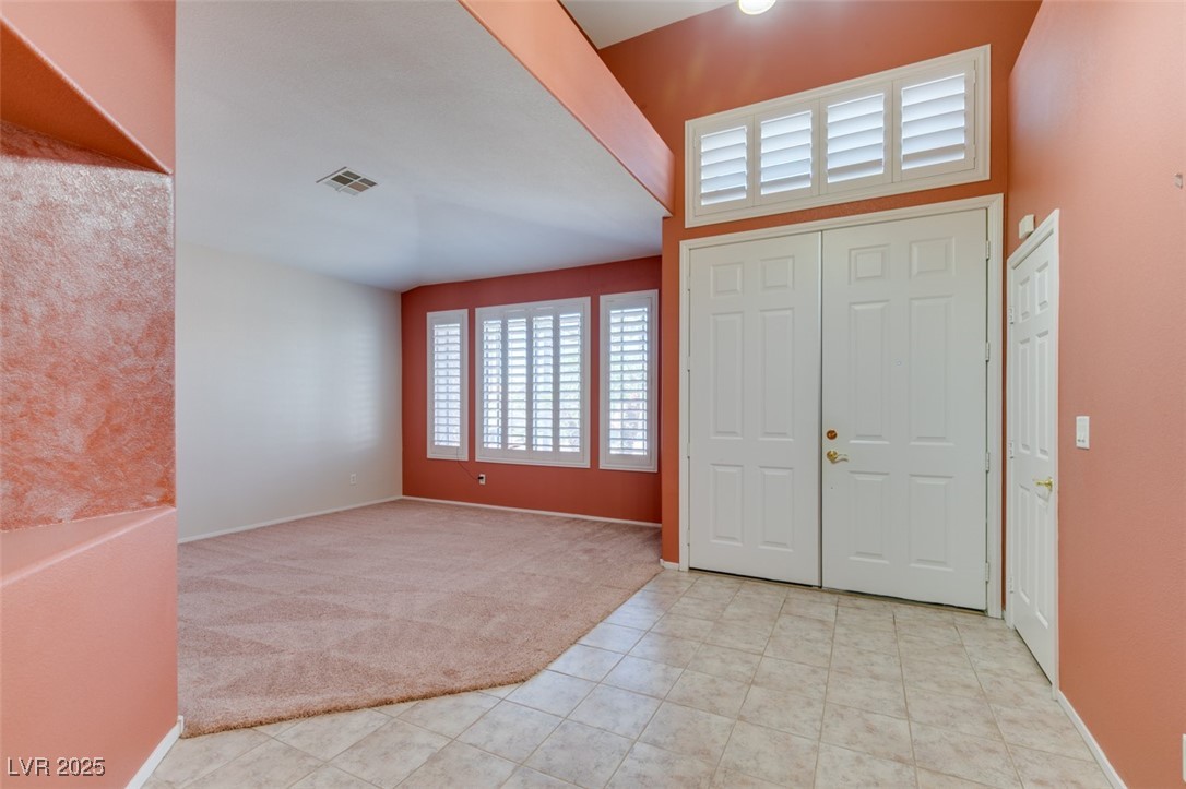 2587 Grizzly Park Court, Henderson, Nevada image 6