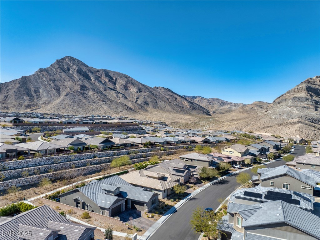 Properties 2 2931 Raywood Ash Drive