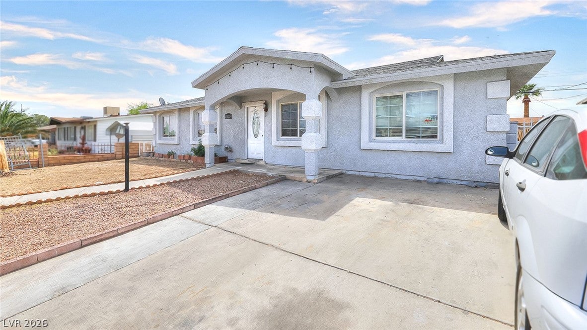 6221 Casada Way