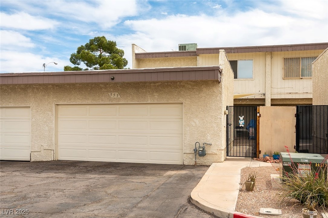 555 Rene Lane, Henderson, Nevada image 2