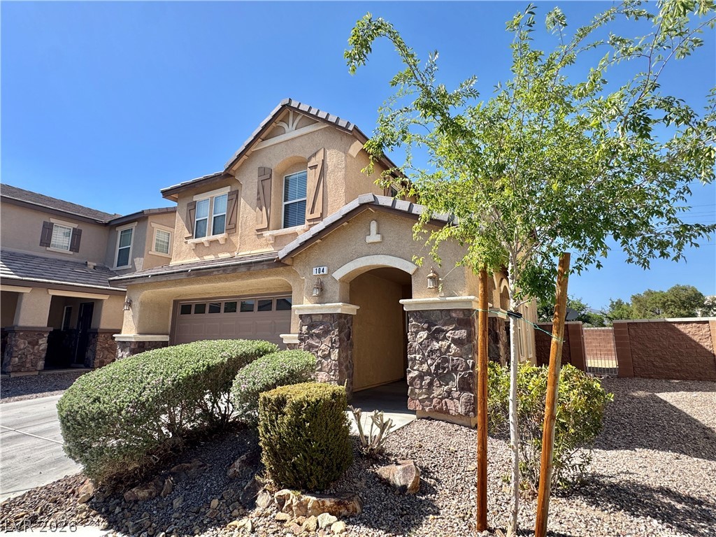 104 Palatial Pines Avenue