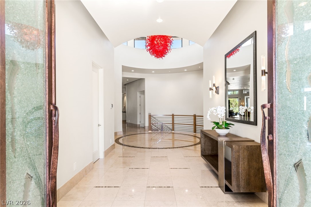 2 Castle Oaks Court