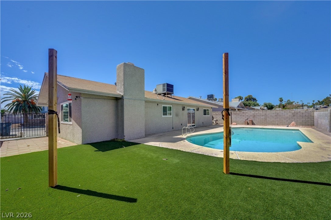 4382 Del Santos Drive