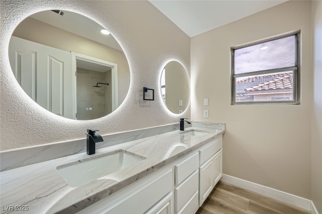 Las Vegas, Nevada 89147, United States, 4 Bedrooms Bedrooms, ,4 BathroomsBathrooms,Residential,Active,236232