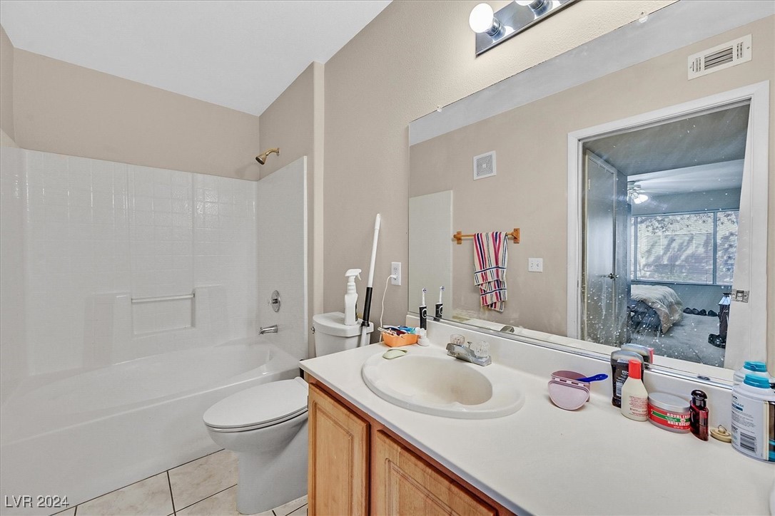 Las Vegas, Nevada 89122, United States, 2 Bedrooms Bedrooms, ,2 BathroomsBathrooms,Residential,Active,40875