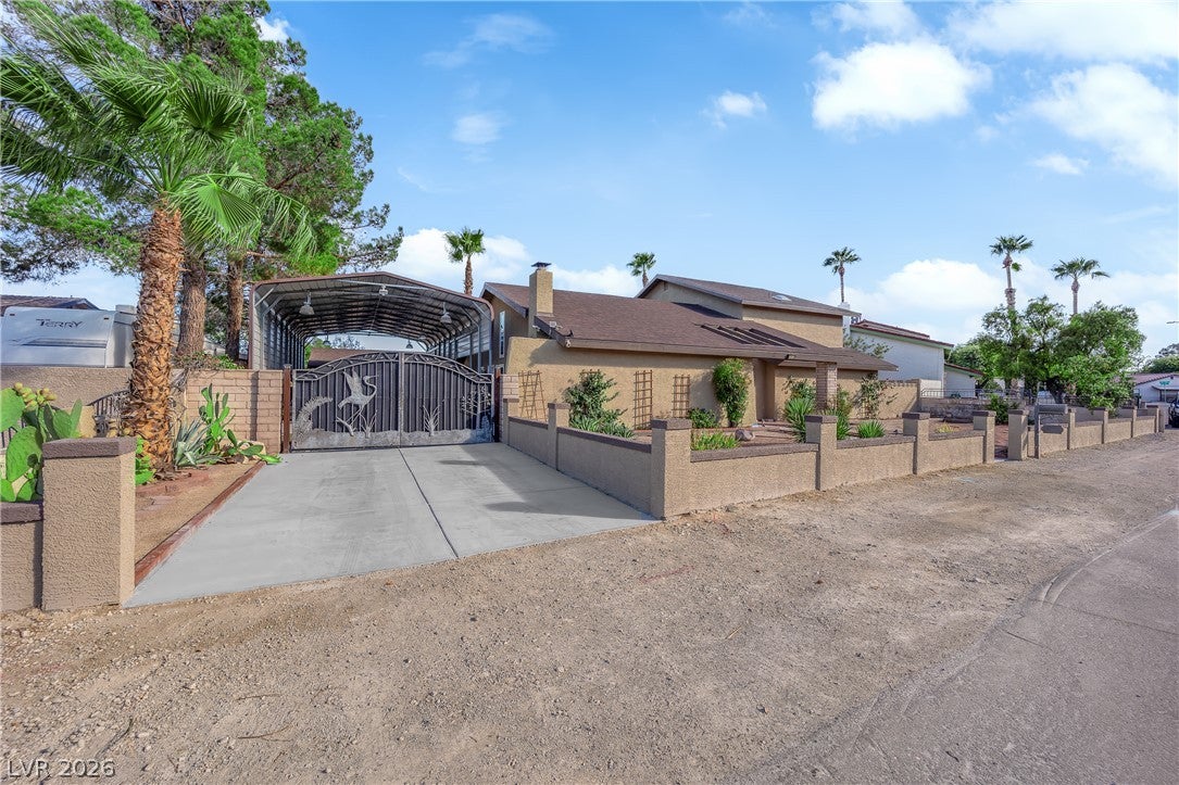5513 Avenida Vaquero