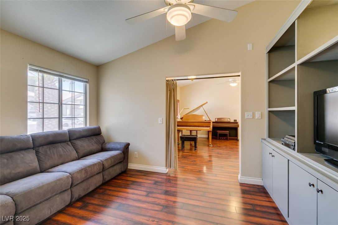 1824 Dawn Ridge Avenue, Henderson, Nevada image 11