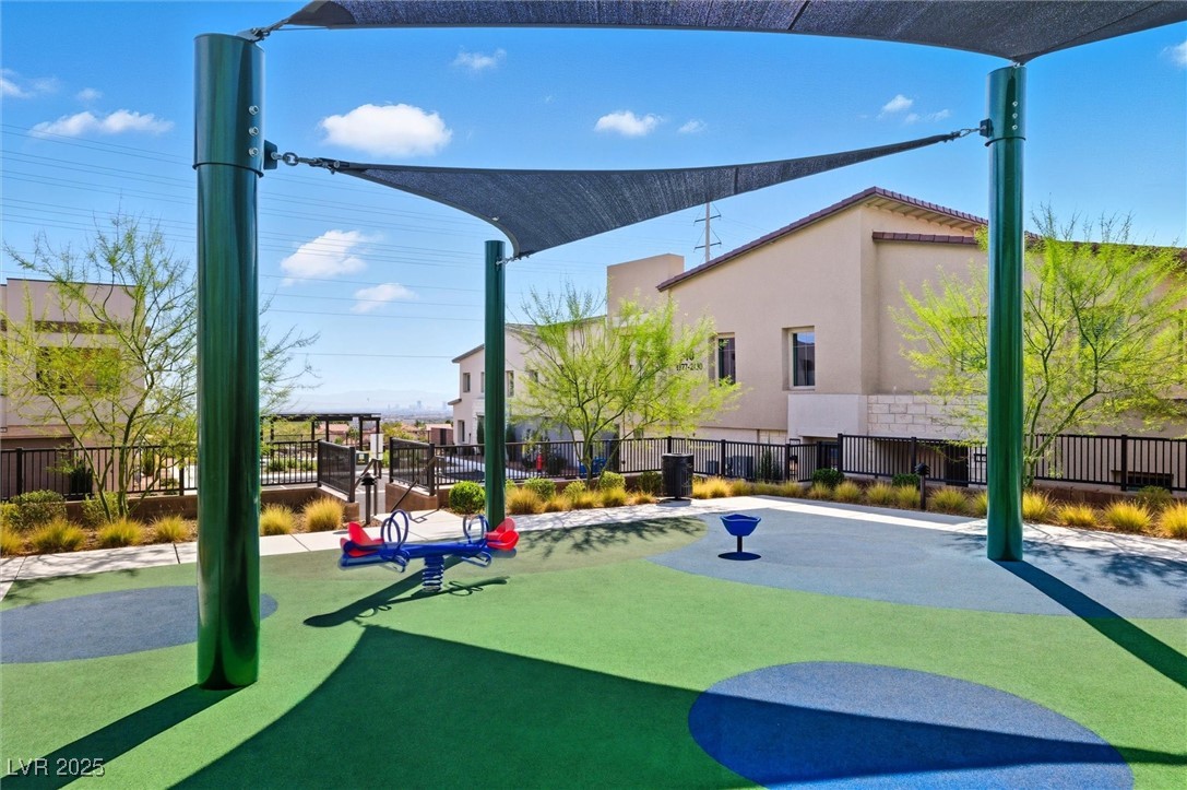 Las Vegas, Nevada 89138, United States, 4 Bedrooms Bedrooms, ,3 BathroomsBathrooms,Residential,Active,216240