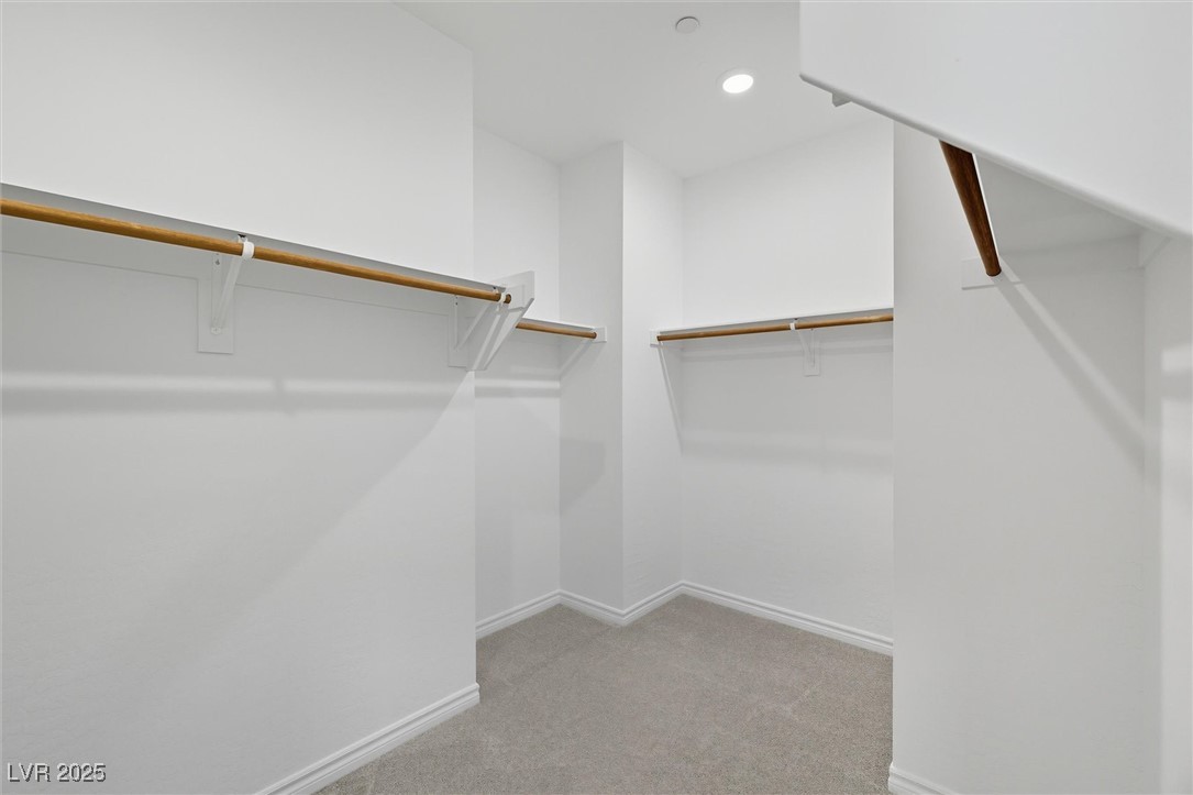 Las Vegas, Nevada 89138, United States, 4 Bedrooms Bedrooms, ,3 BathroomsBathrooms,Residential,Active,216240