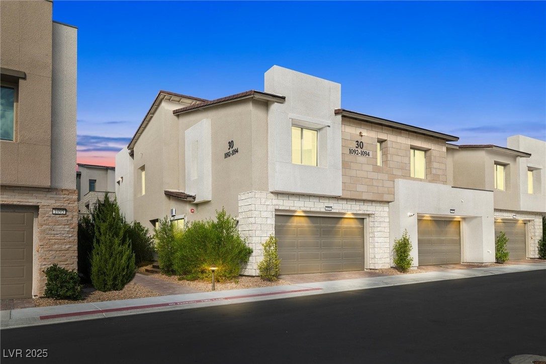 Las Vegas, Nevada 89138, United States, 4 Bedrooms Bedrooms, ,3 BathroomsBathrooms,Residential,Active,216240