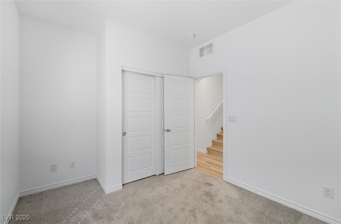 Las Vegas, Nevada 89138, United States, 4 Bedrooms Bedrooms, ,3 BathroomsBathrooms,Residential,Active,216240