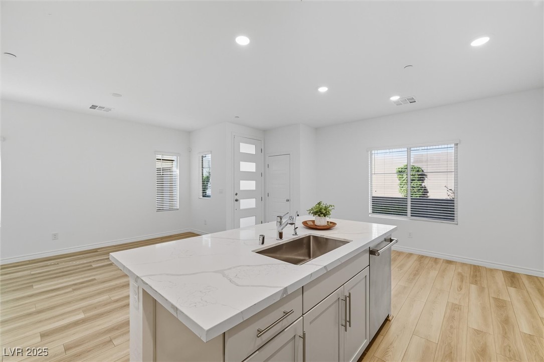 Las Vegas, Nevada 89138, United States, 4 Bedrooms Bedrooms, ,3 BathroomsBathrooms,Residential,Active,216240