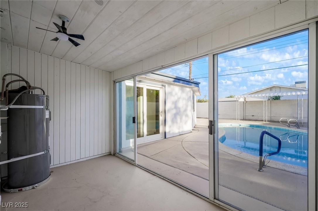 Las Vegas, Nevada 89121, United States, 4 Bedrooms Bedrooms, ,2 BathroomsBathrooms,Residential,Active,233454