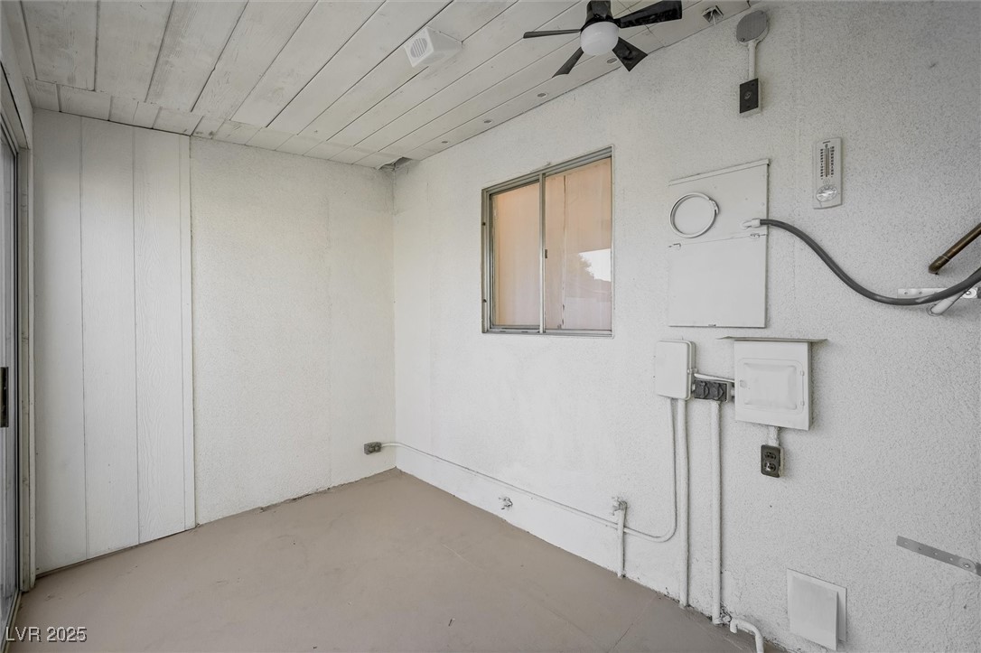 Las Vegas, Nevada 89121, United States, 4 Bedrooms Bedrooms, ,2 BathroomsBathrooms,Residential,Active,233454