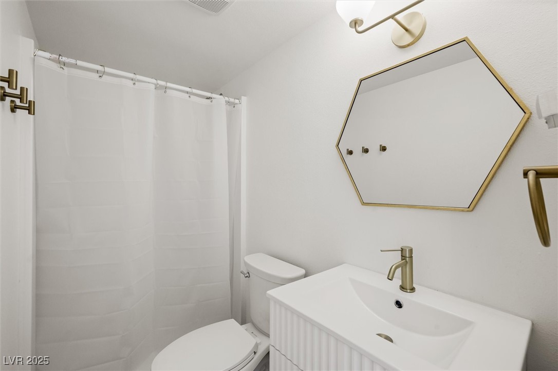 Las Vegas, Nevada 89121, United States, 4 Bedrooms Bedrooms, ,2 BathroomsBathrooms,Residential,Active,233454