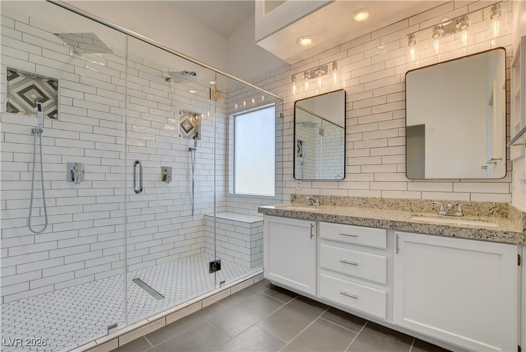 9520 Silver Frost Street