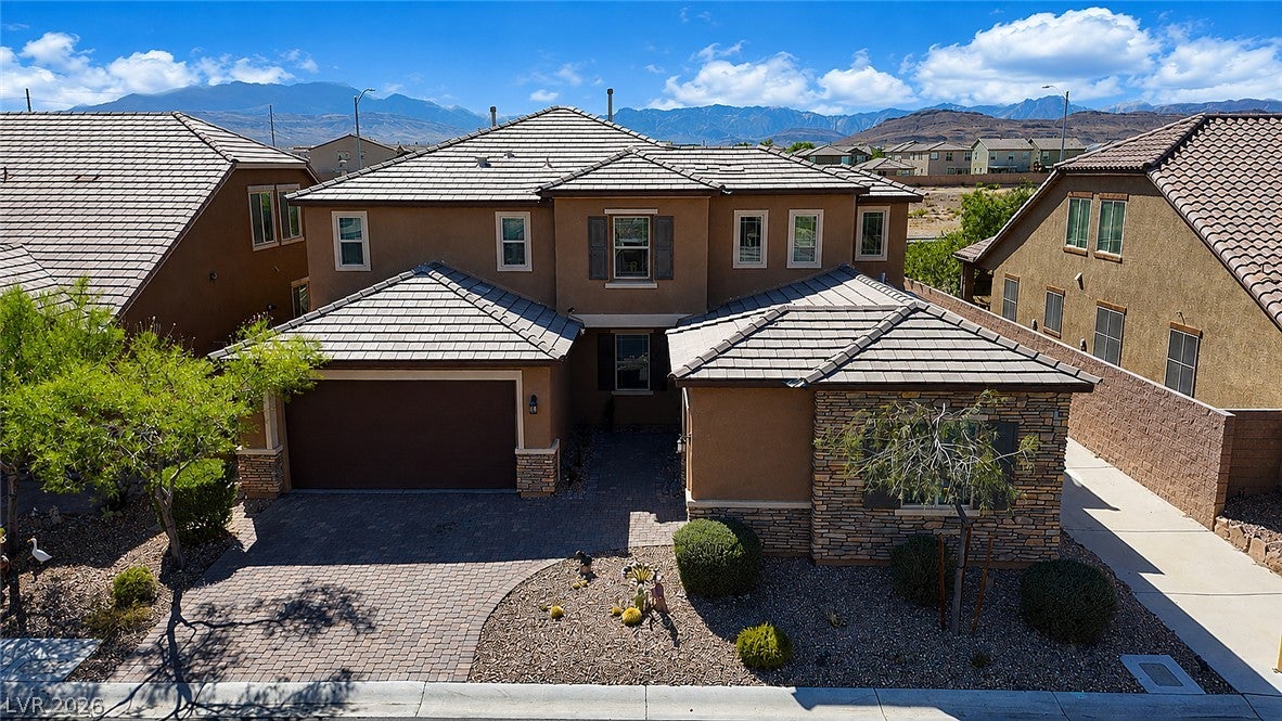 8767 Pinley Spring Street