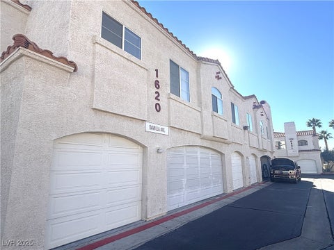 Condo For Sale - 1620 Davilla Street #203<br/> Las Vegas, NV 89146